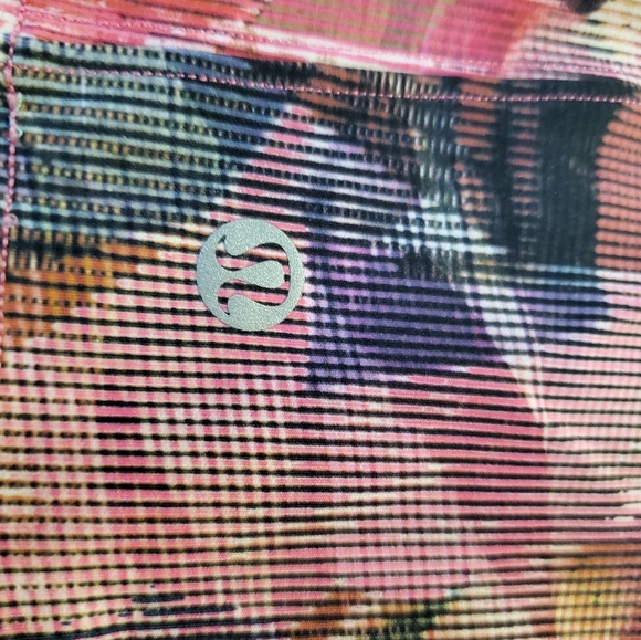 Lululemon Multicolor Short - Picture 3 of 7